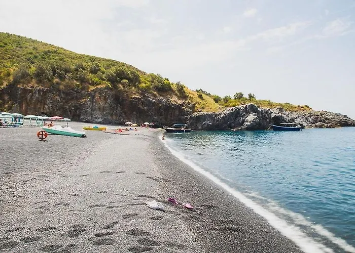 Hotiday San Nicola 酒店 4*