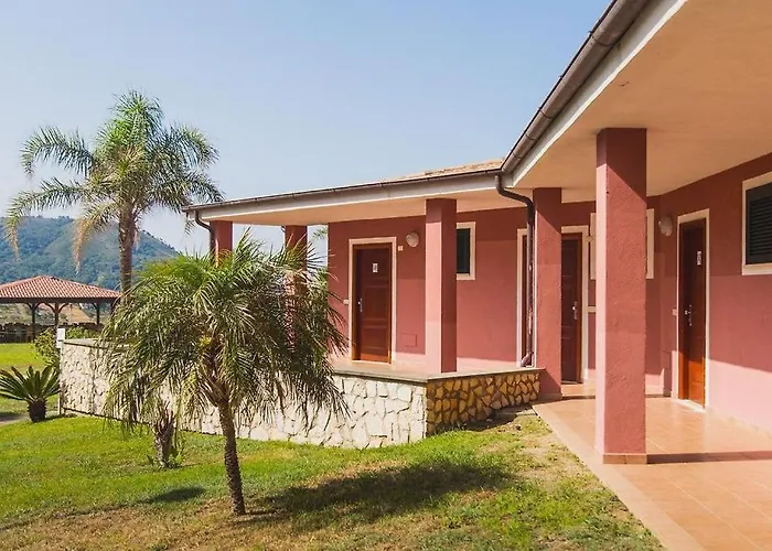 酒店 Hotiday San Nicola 4*