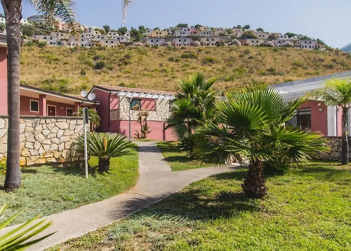 Hotiday San Nicola 4* 圣尼科拉阿尔切拉