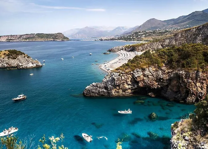 酒店 Hotiday San Nicola 圣尼科拉阿尔切拉