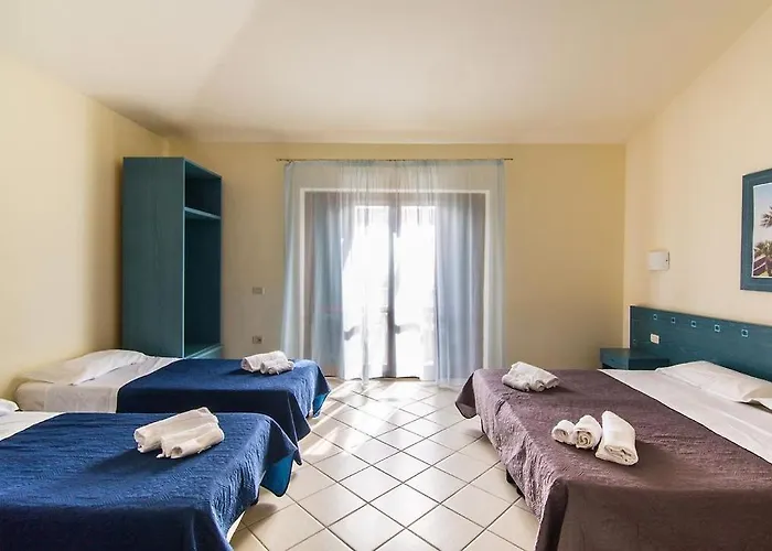 Hotiday San Nicola 圣尼科拉阿尔切拉